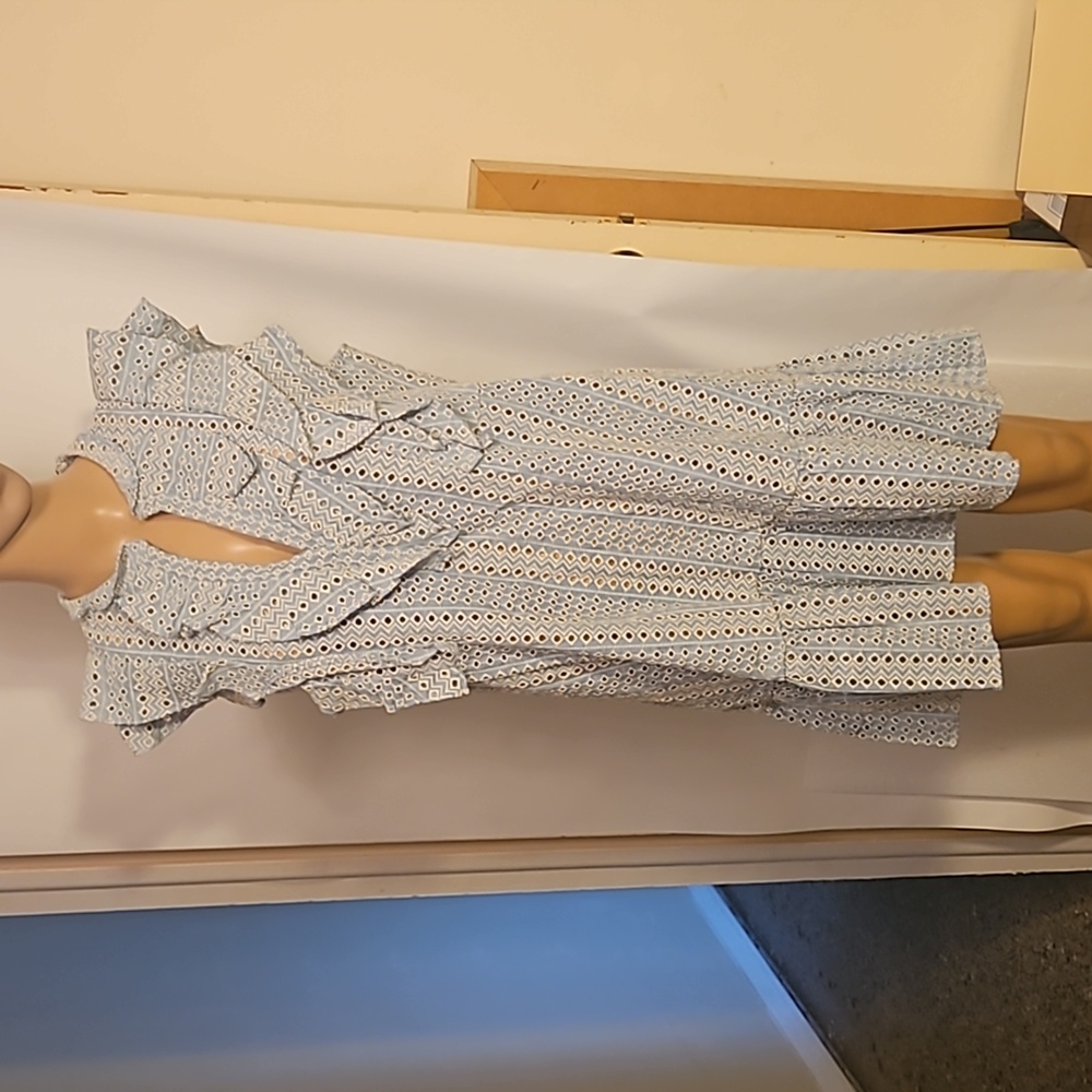 U89... NWT BCBG Maxazria Dress